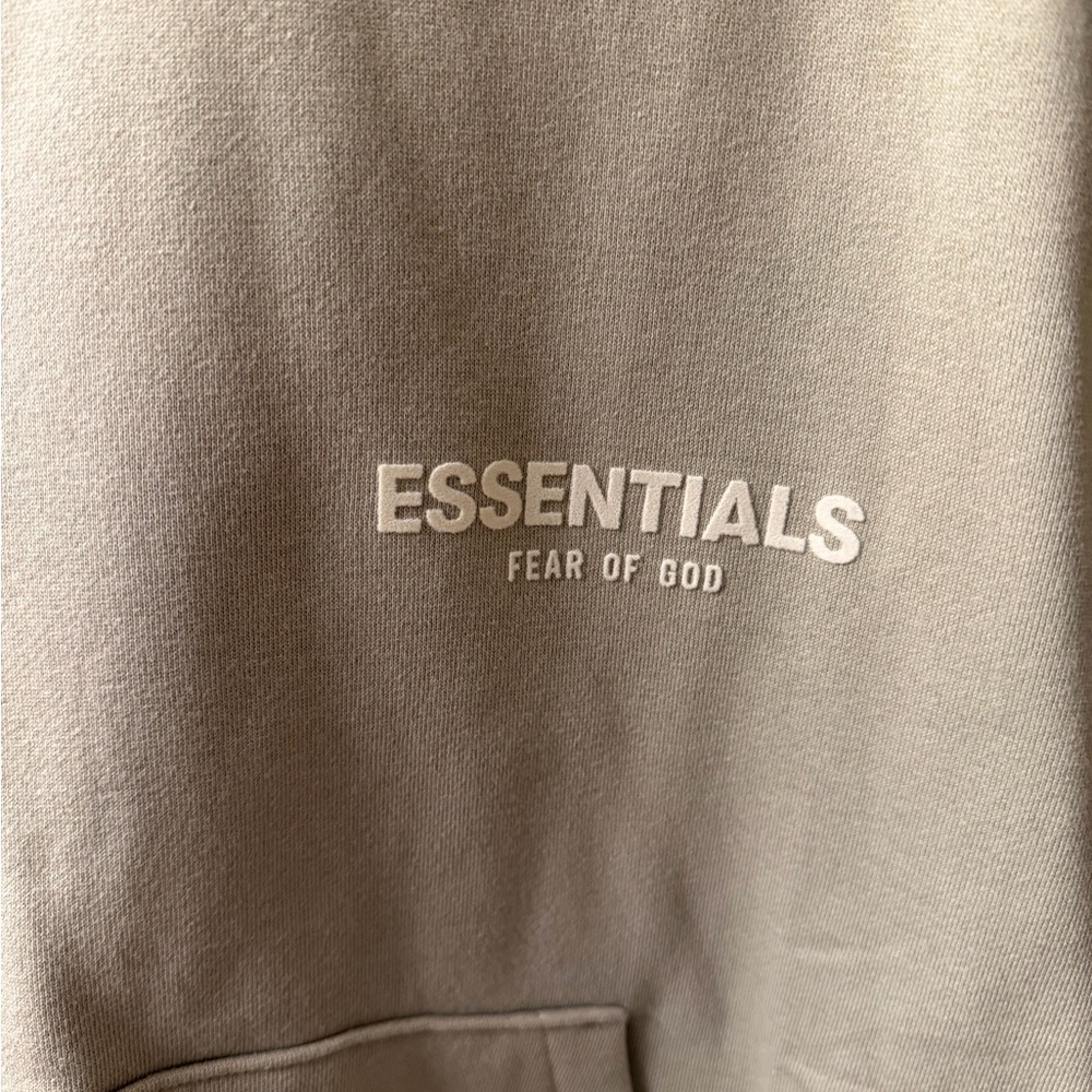 Essentials Fear of God Men's Light Sage Pullover Hoodie - Picture 4 of 10